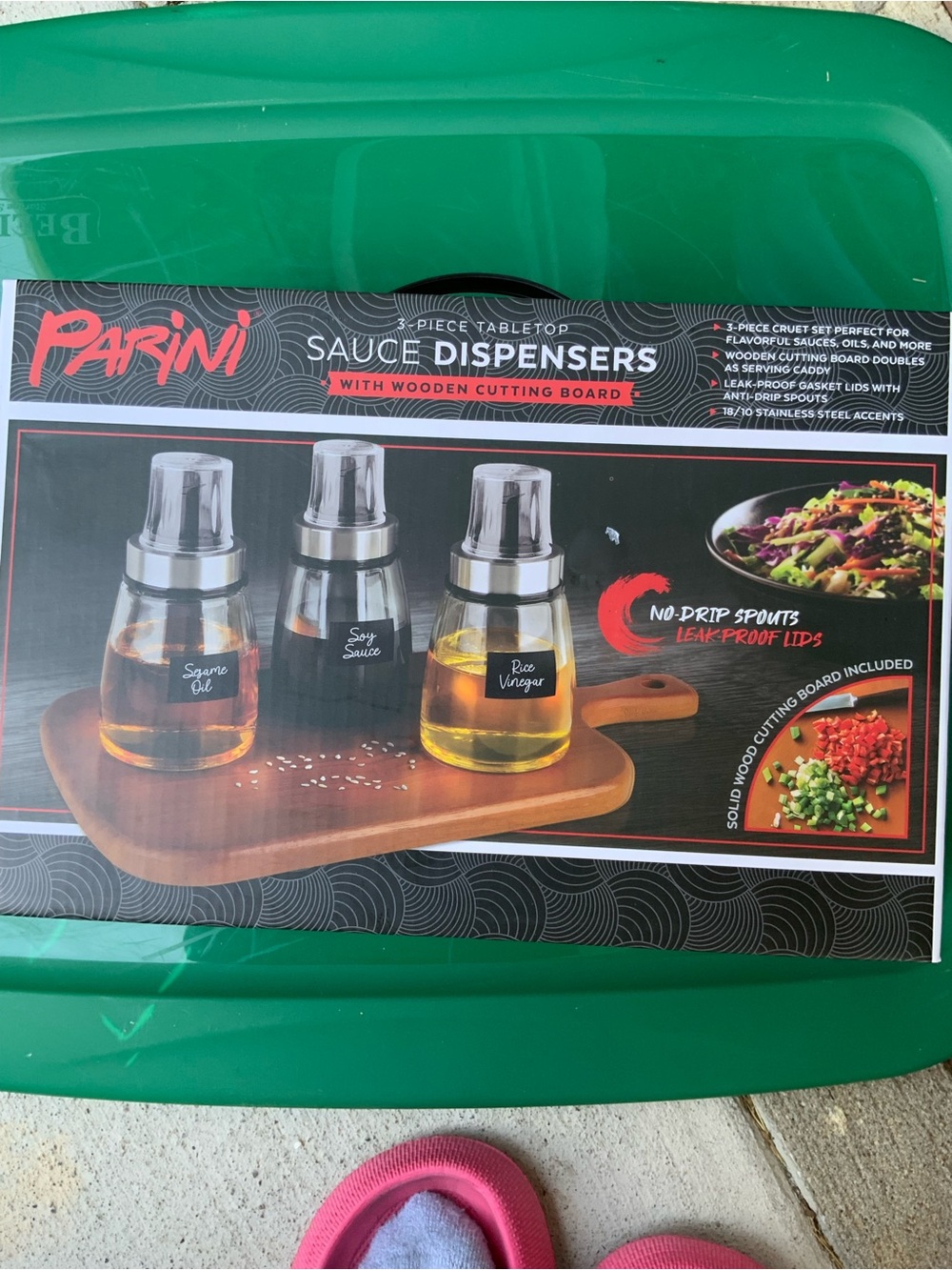Parini 3-Piece Glass Sauce Dispenser Set with Wooden Cutting Board - Clear Glass